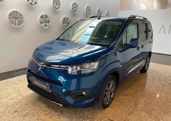 toyota proace city verso kamieńsk Toyota Proace City Verso cena 99900 przebieg: 95482, rok produkcji 2020 z Kamieńsk